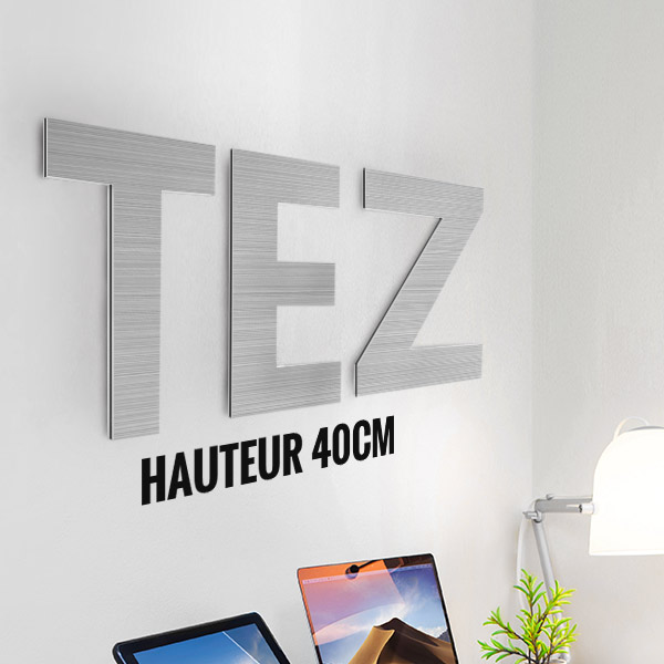 Lettre ou logo découpé en alu brossé 3 mm , format H 40 x  Largeur 100 cm 